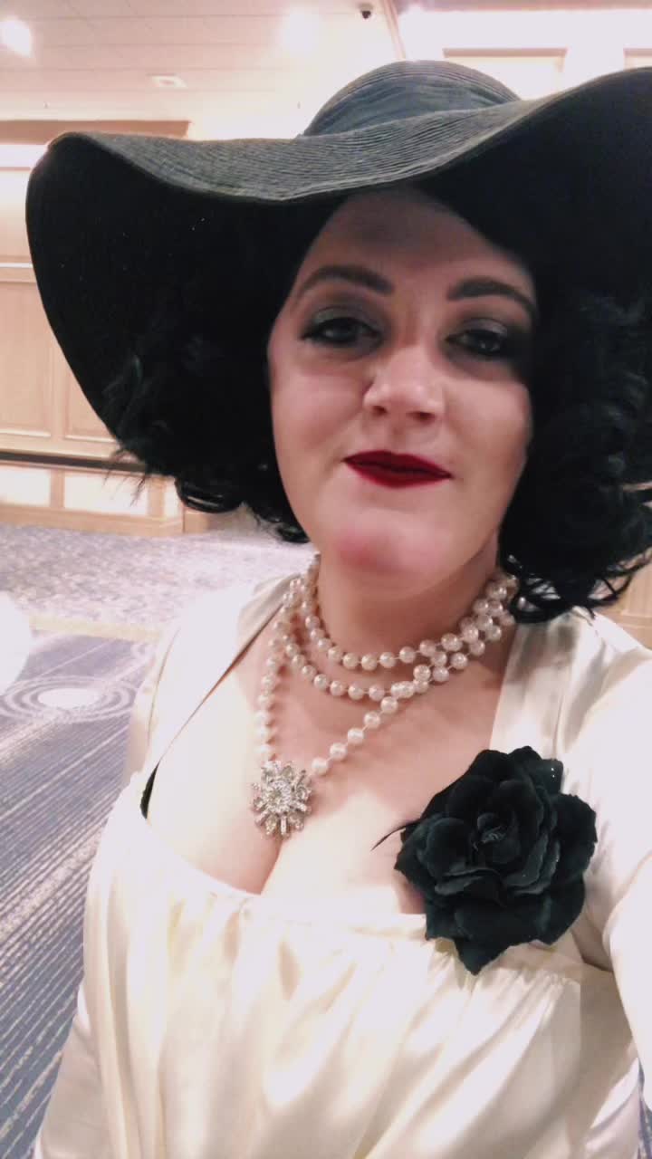 @Civil Vixen Cosplay
