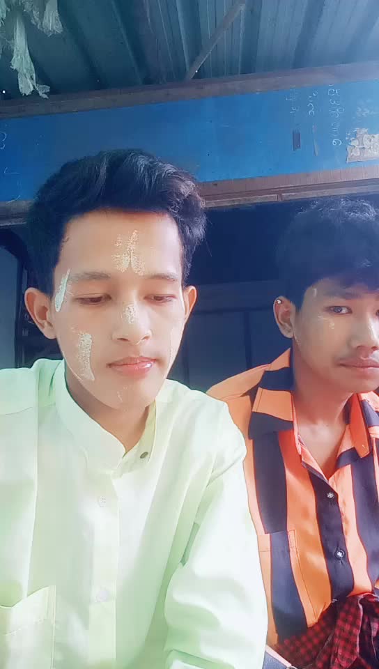 @💛Shine Htet Aung💛