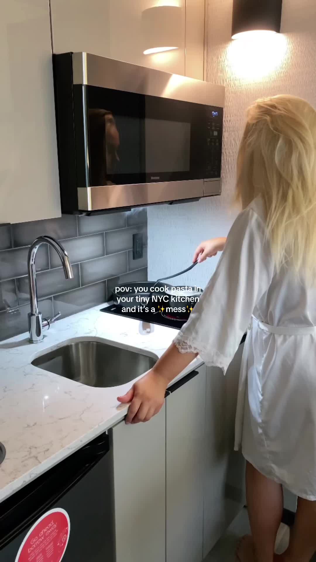 @EMELIEXOXO