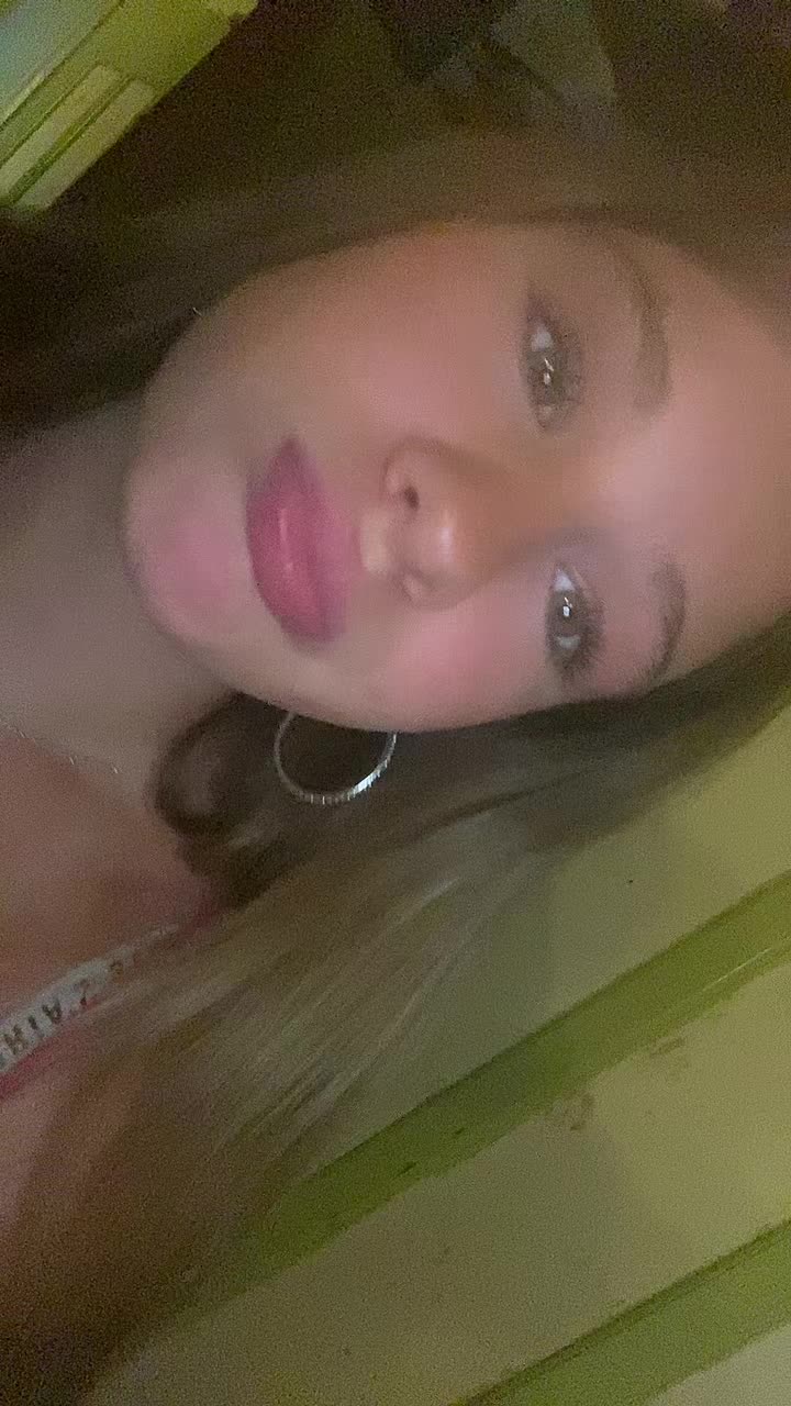 @😻