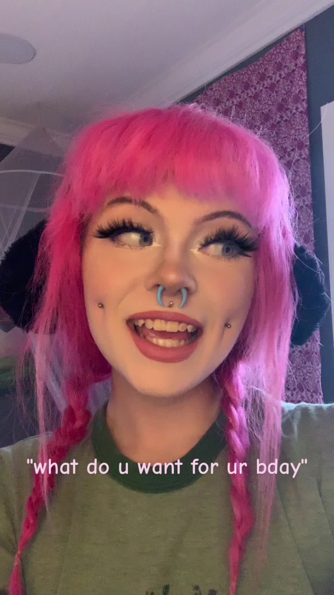 @R 🌟