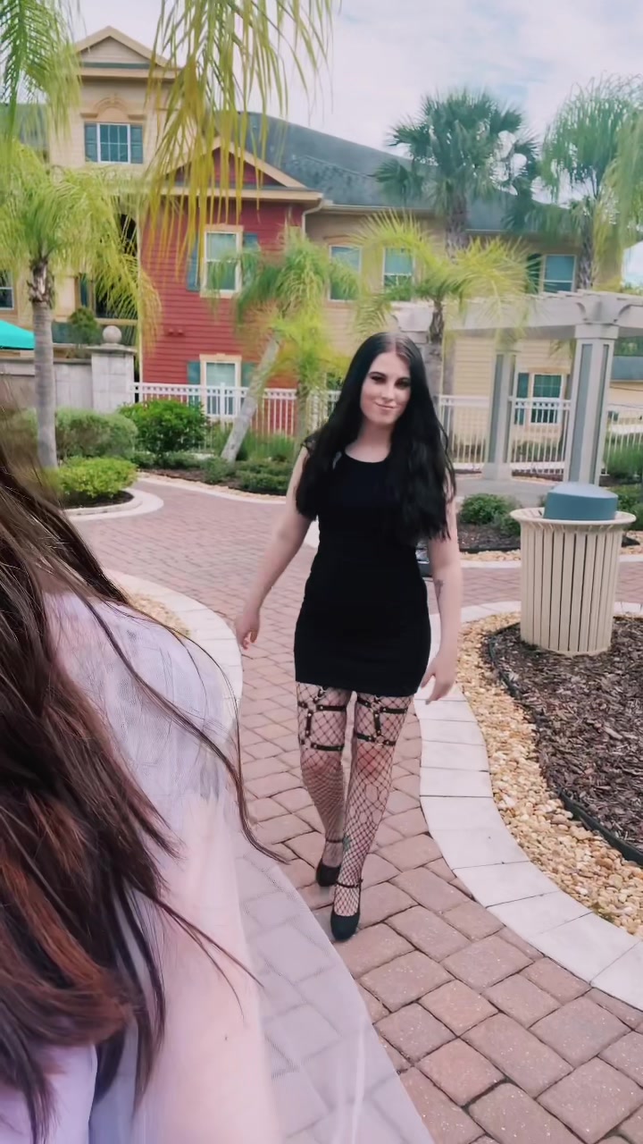 @𝔩𝔶𝔰𝔰