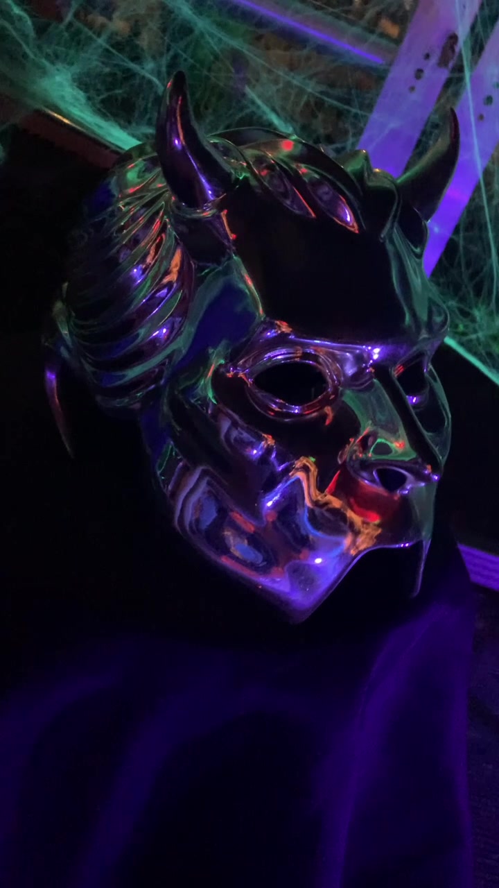 @Häxan