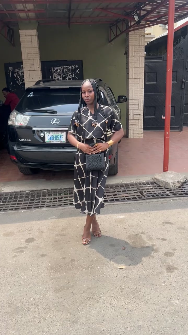 @Queen Esther Item finest ❤️💋