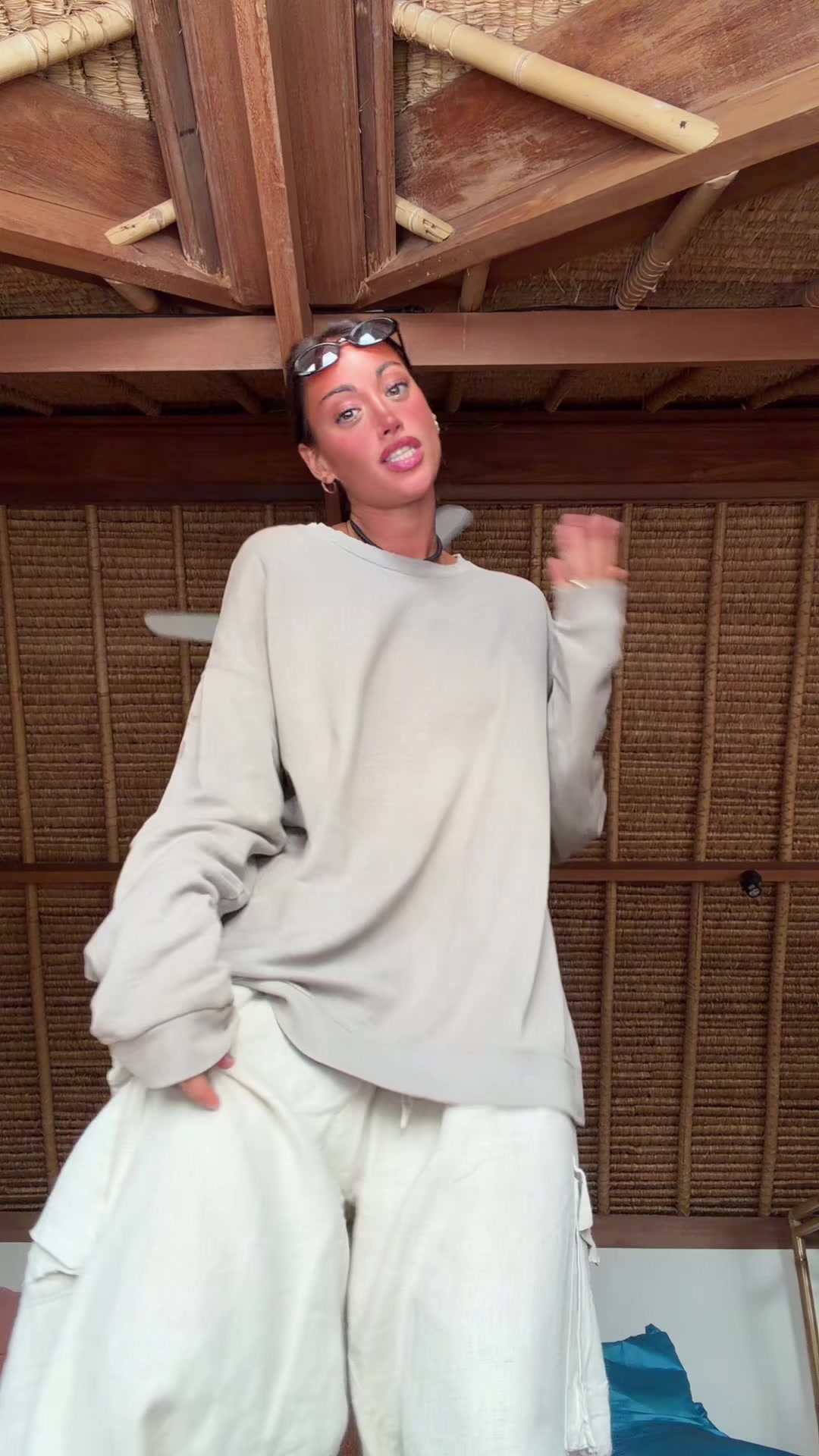 @LIA MIZRAHI