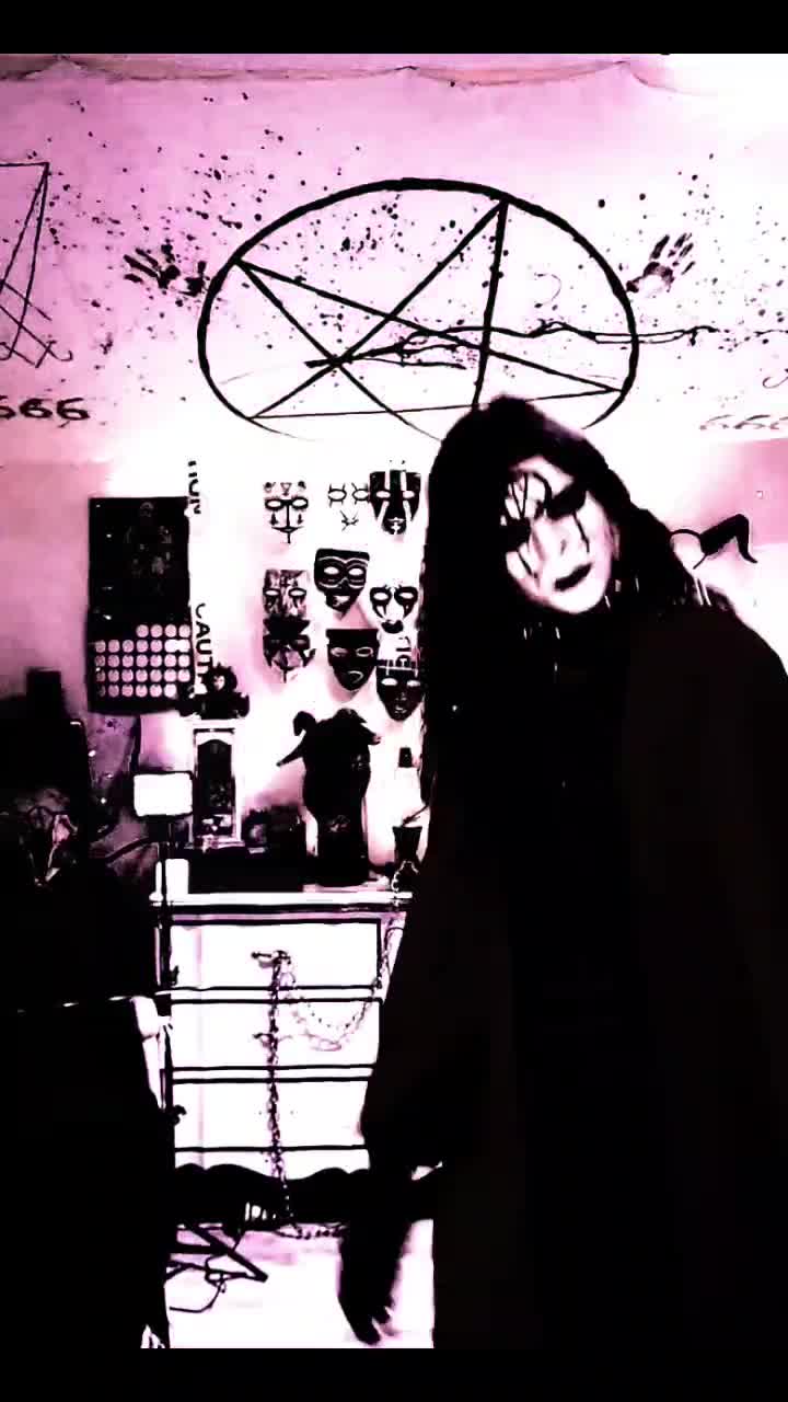 @Axedeathra