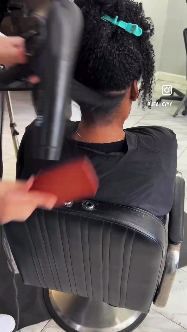 @JayToThe