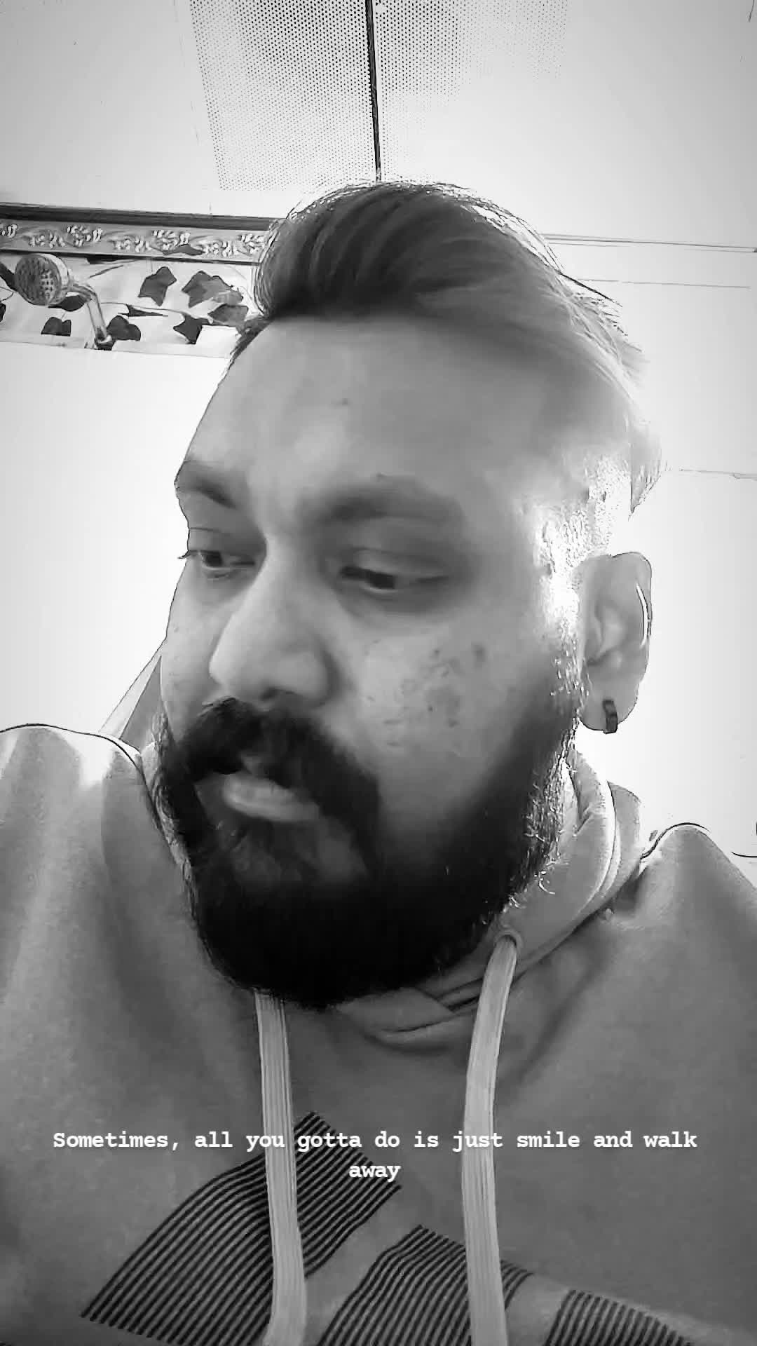 @navinthira