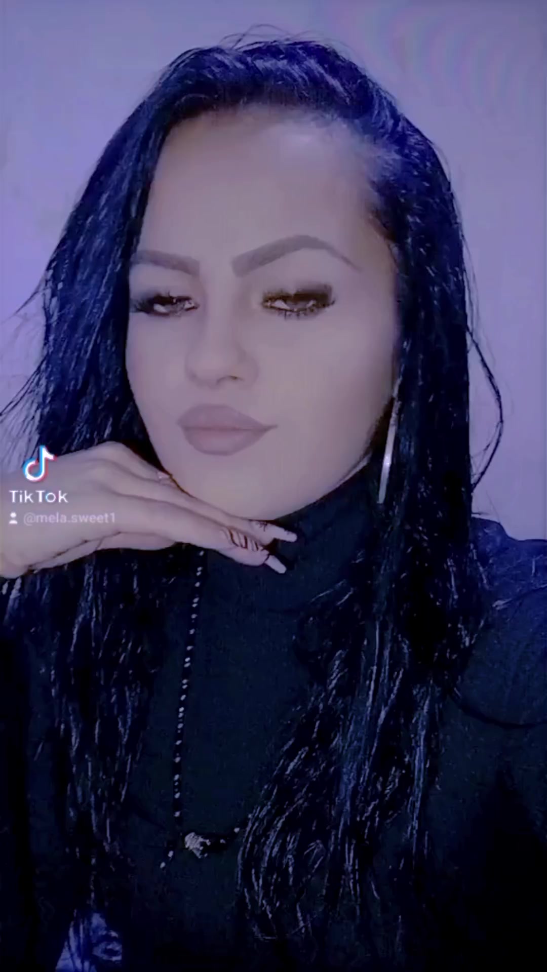 @Mela🖤💫🤍