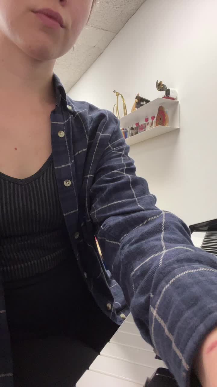 @angstygrandma_