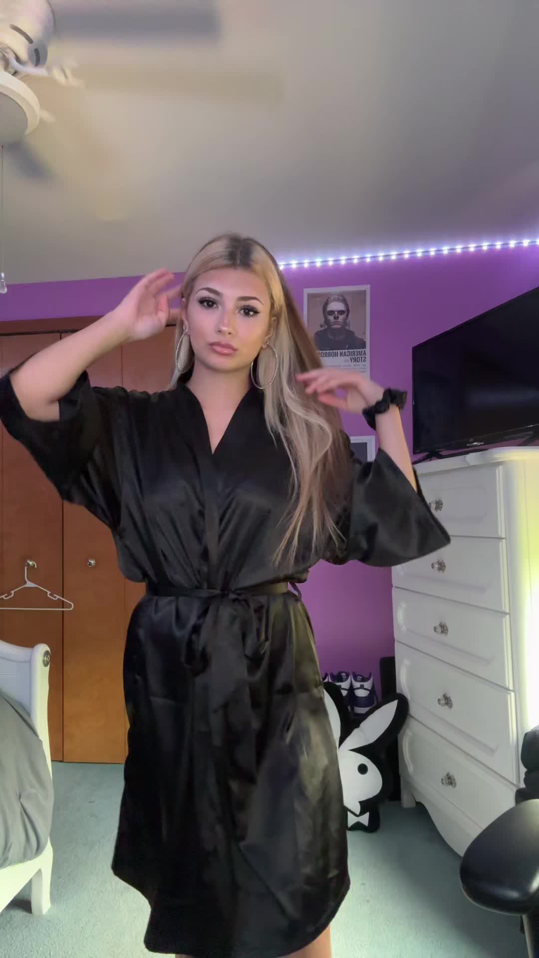 @Zoe