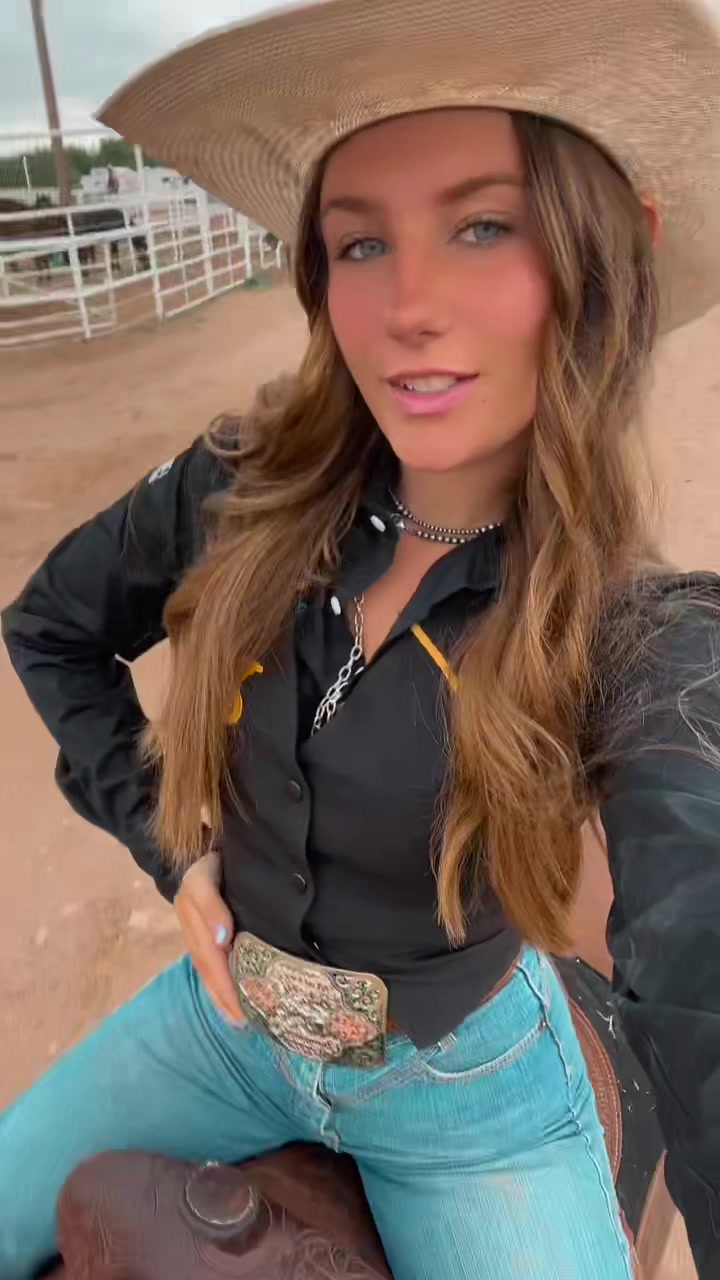 @Jazilyn🪩♠️