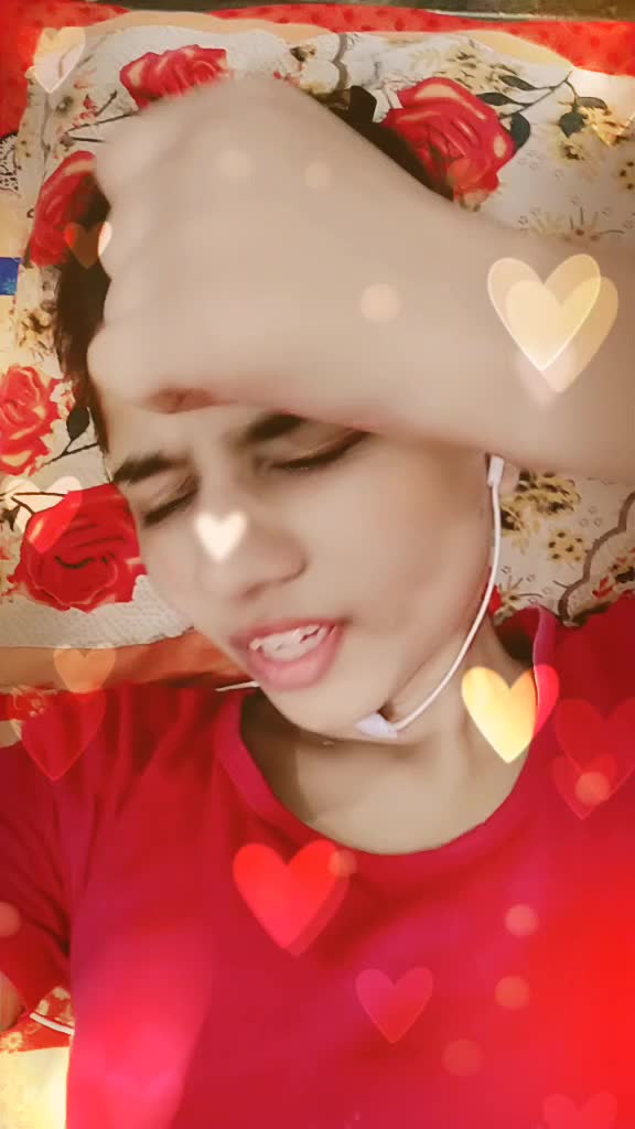 @CuteSmileyDeepika😍