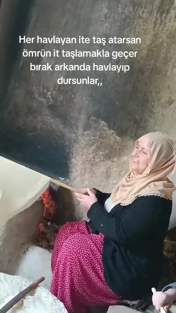 @k&ouml;yl&uuml; kızı,,