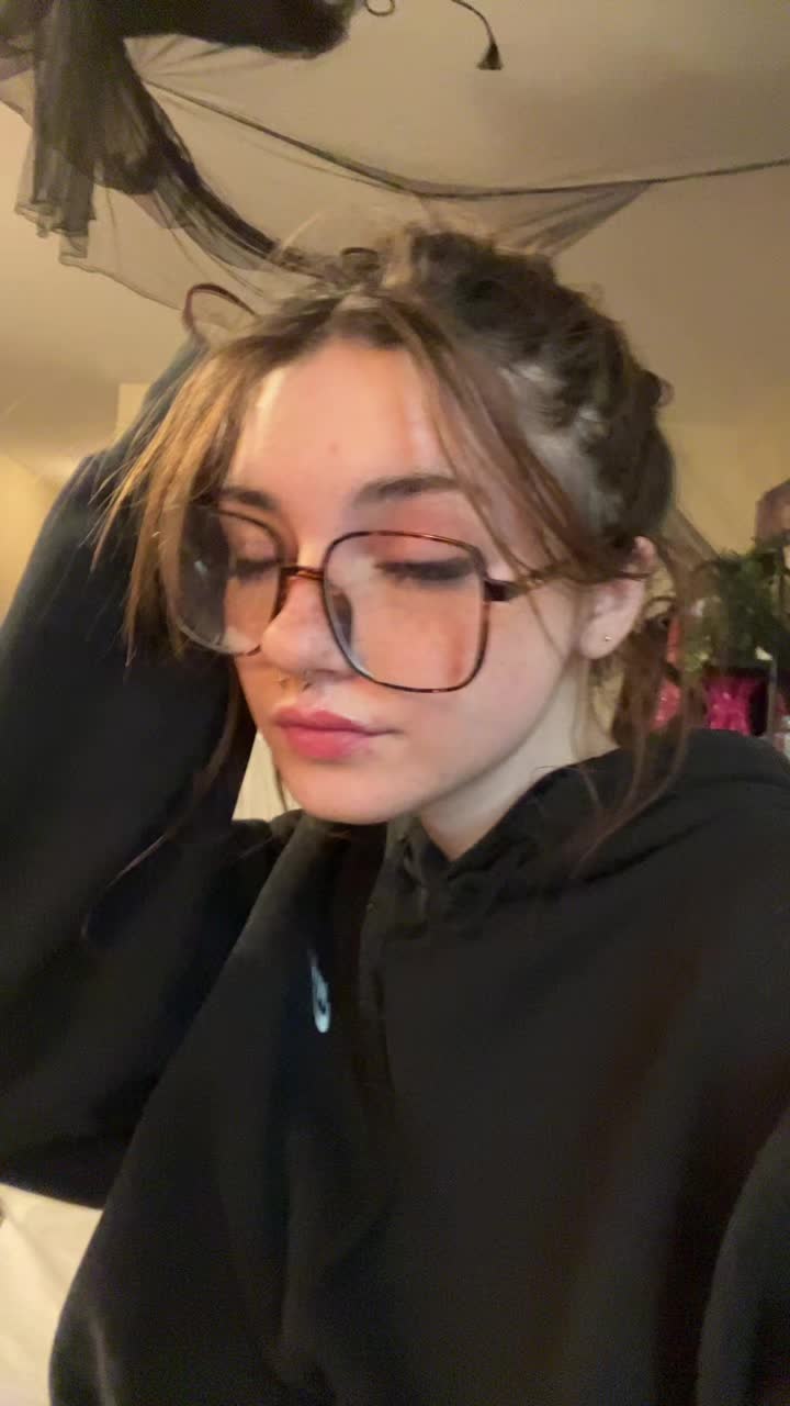 @Lilmochidoll