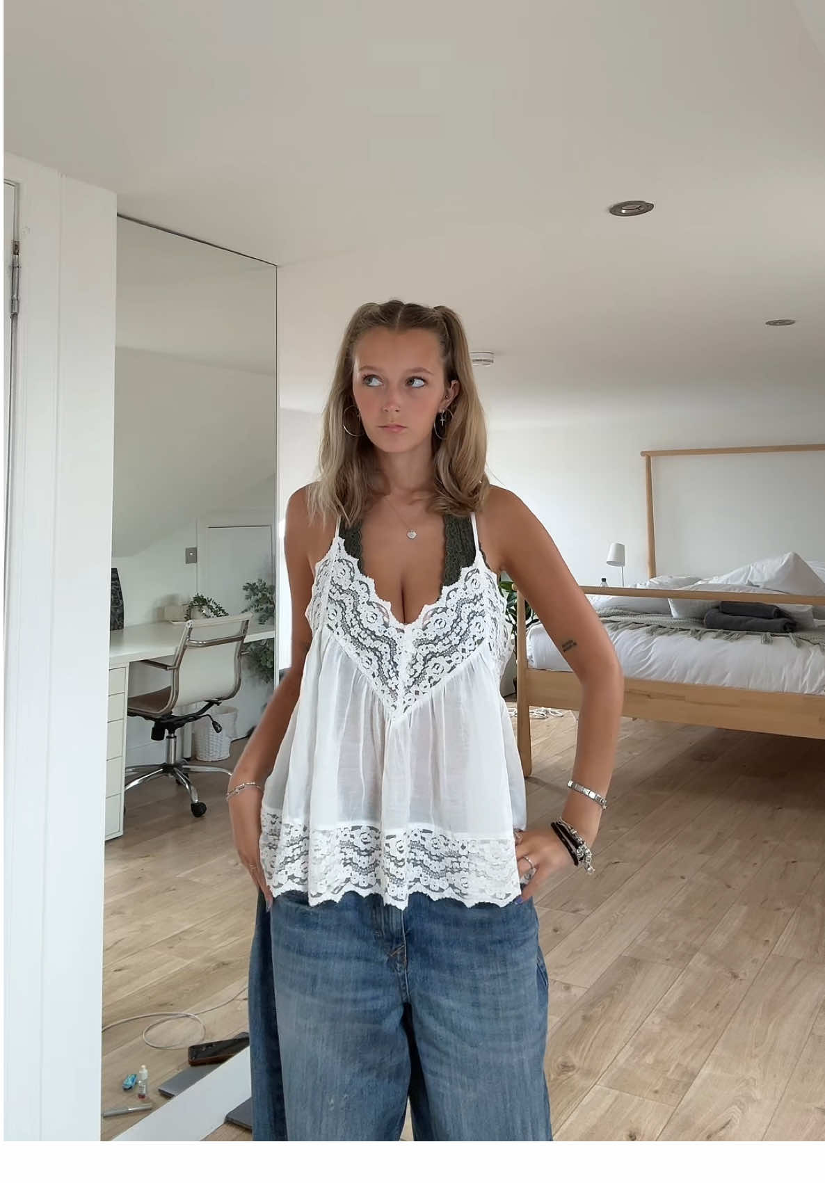 @rachel.olivier