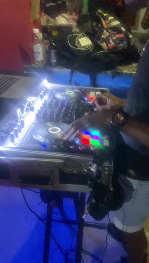 @🇯🇲🎶DJ STEAMAZ🎶🇯🇲