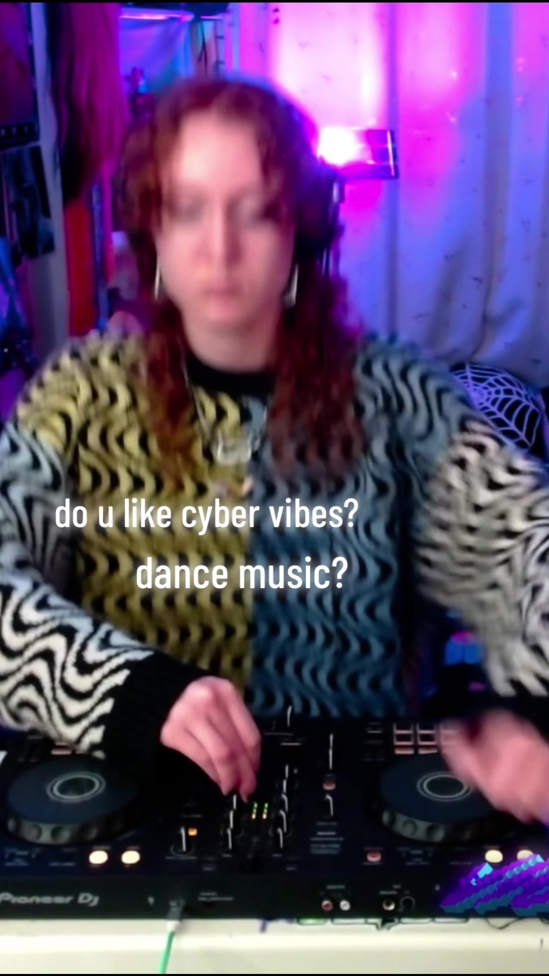 @djvioletnoise