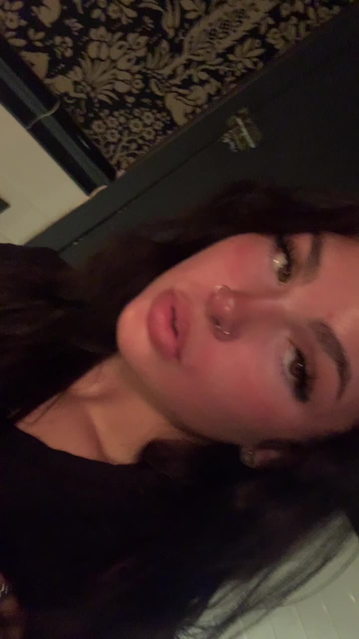 @🍸