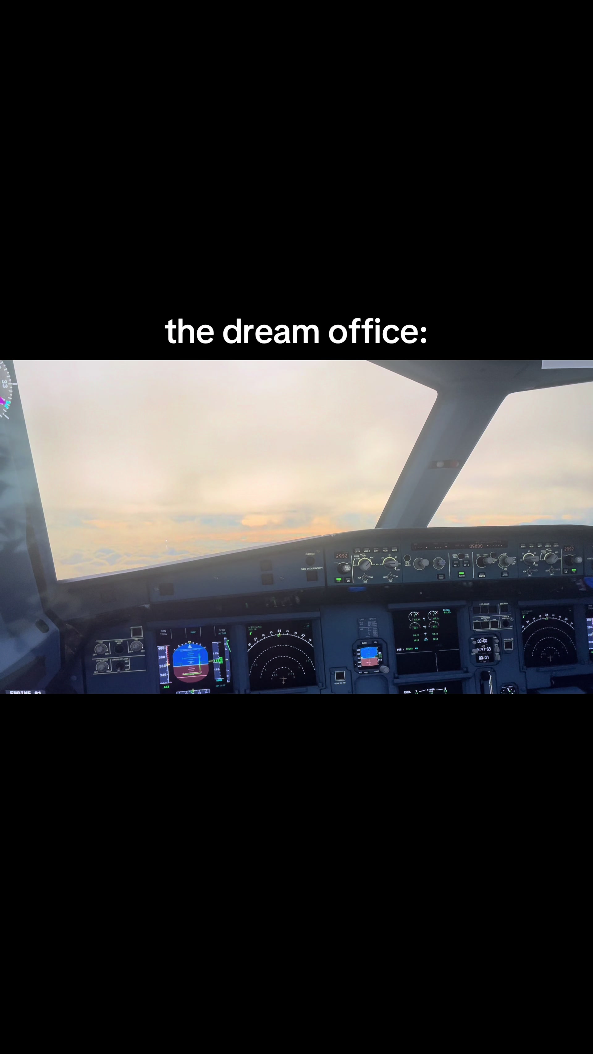 @🛩️Aviation girl🛩️
