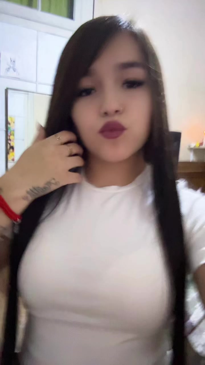 @𝒜𝓃𝓉𝑜𝓃𝑒𝓁𝓁𝒶🐞