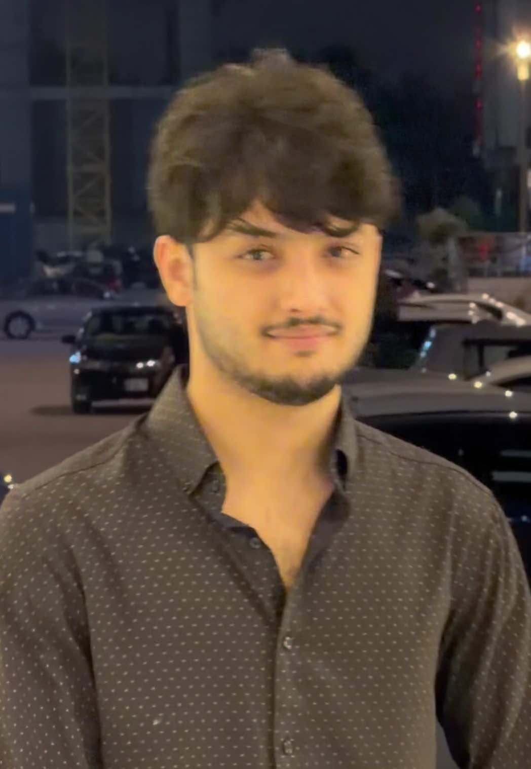 @Hussain_🫀