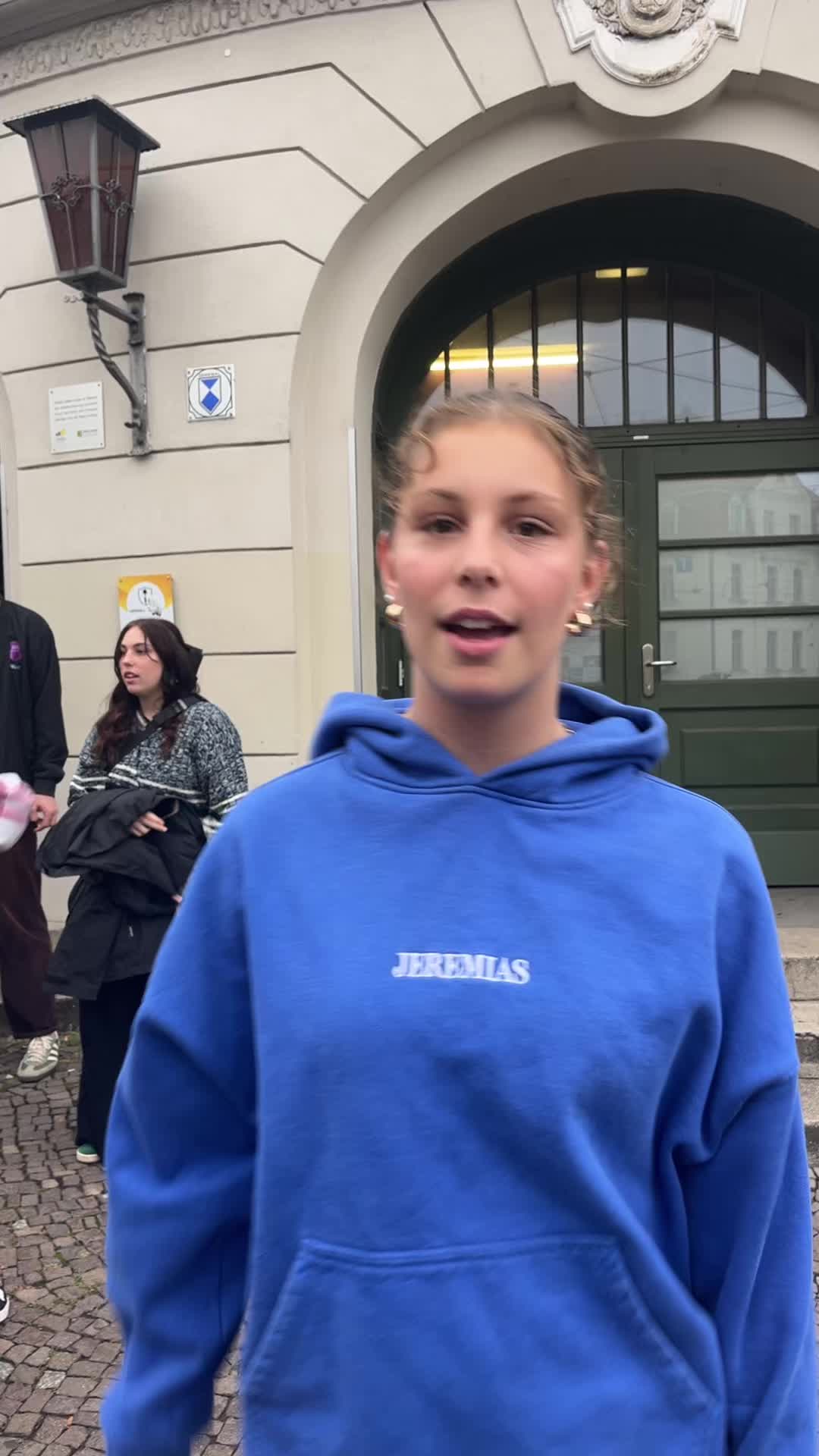 @𝓣 𝓱 𝓮 𝓻 𝓮 𝓼 𝓪