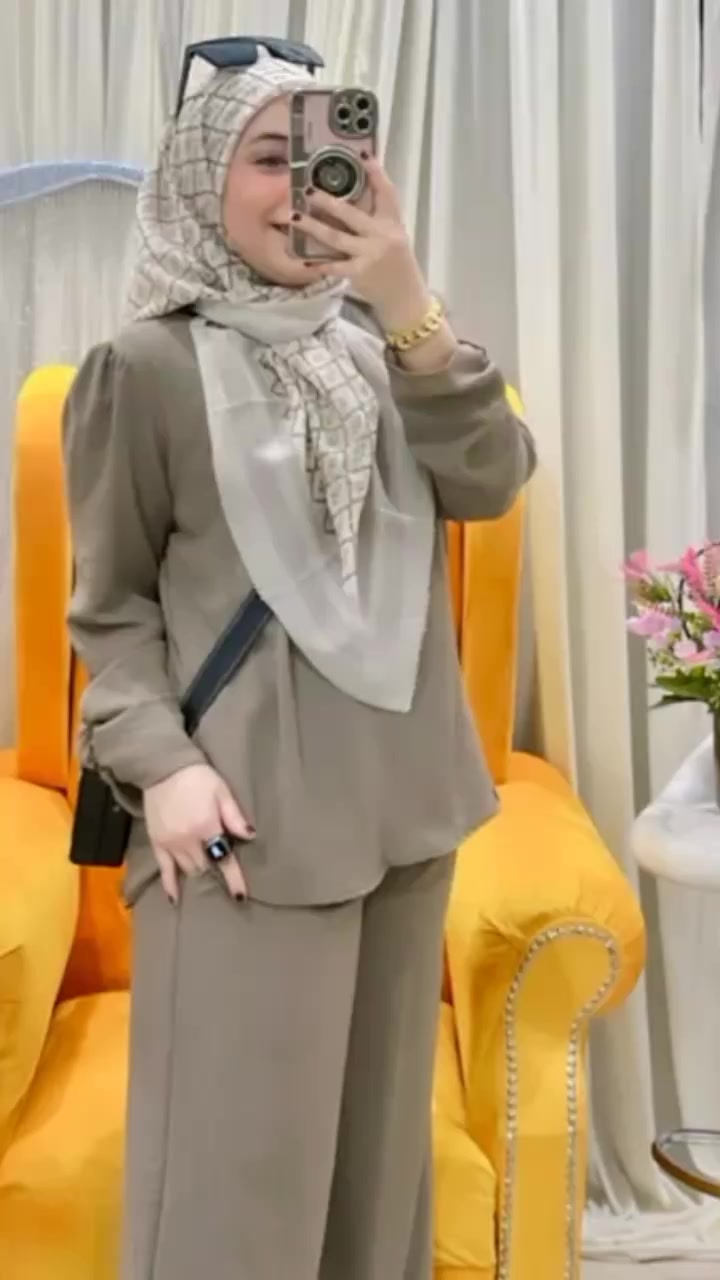 @Mak Leha Cantik Menawan