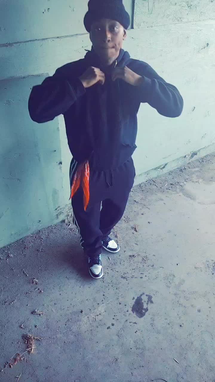 @MIKA🕶