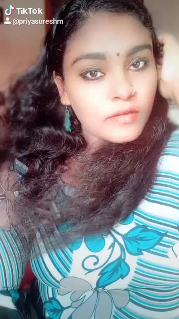 @ÜRS__PRIYA :)🥰