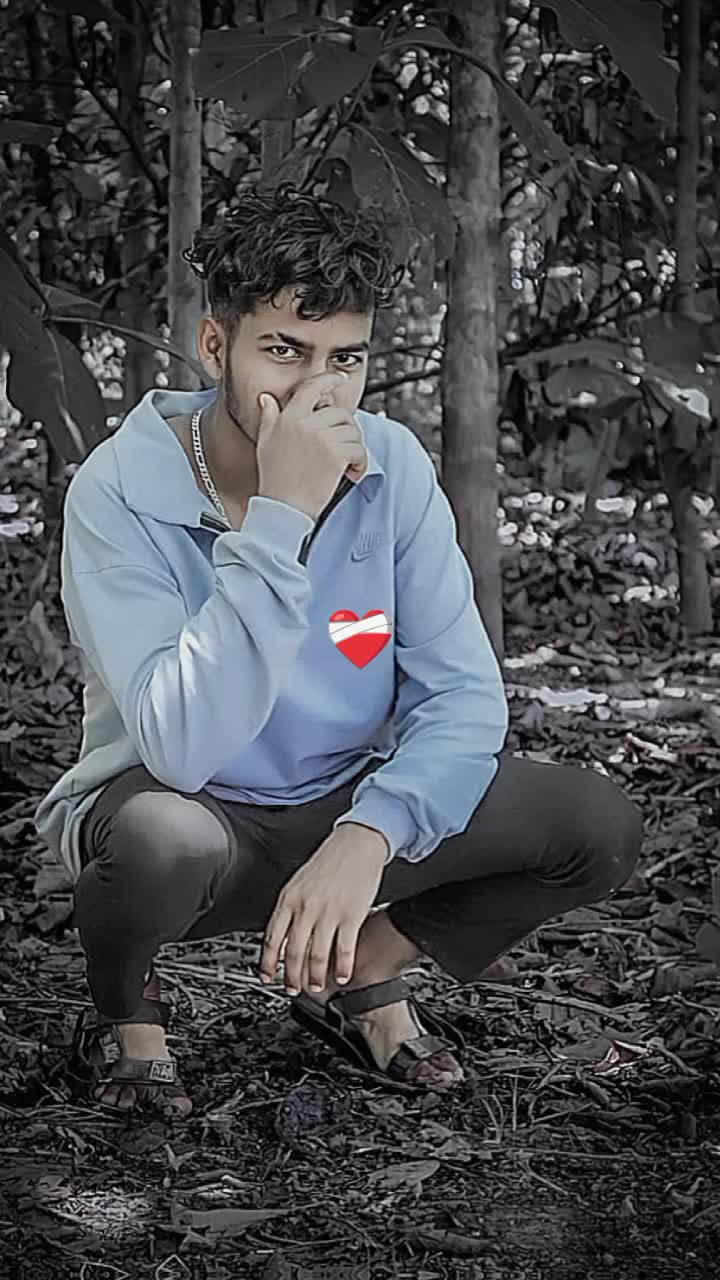 @👑𝘿𝙚𝙨𝙞_𝙭𝙝𝙪𝙧𝙖👑