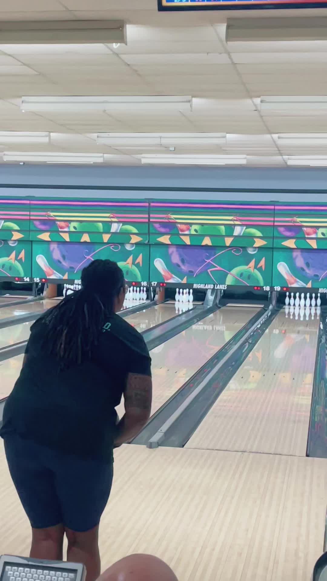 @Halle_Bowls