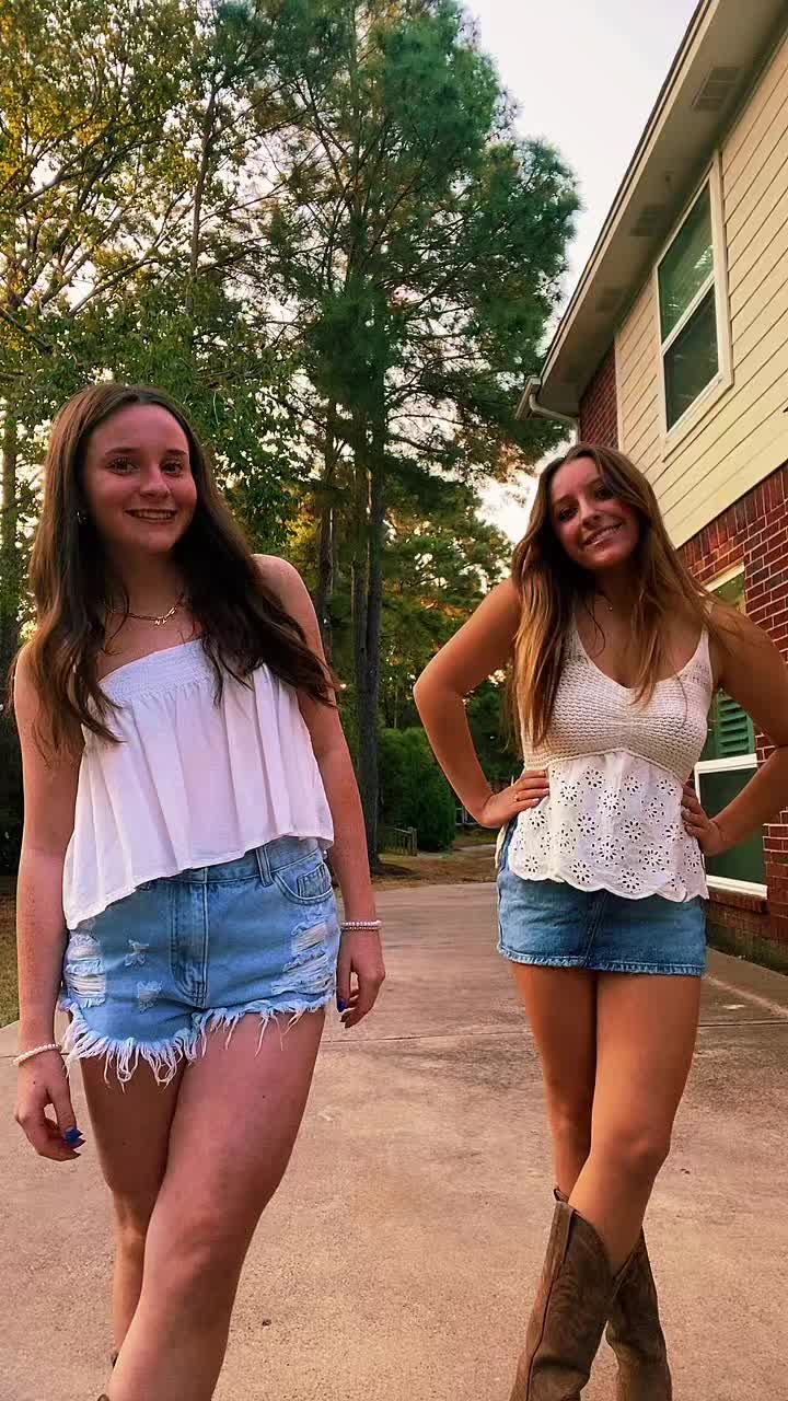 @ADELYNN