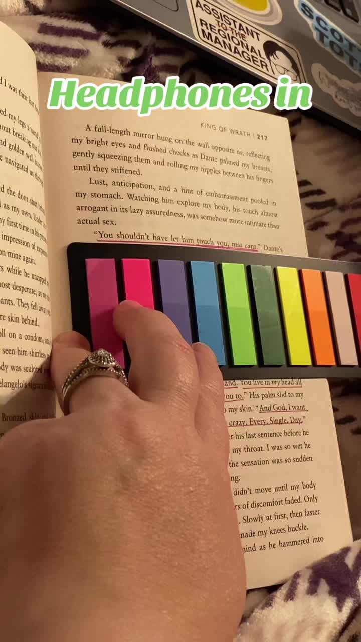@Bookworm_Brandy