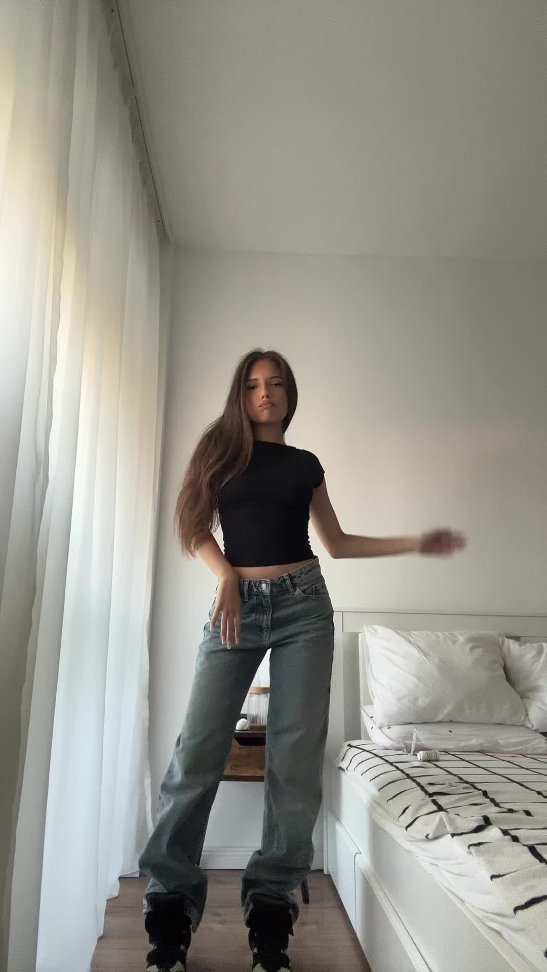 @valerriax