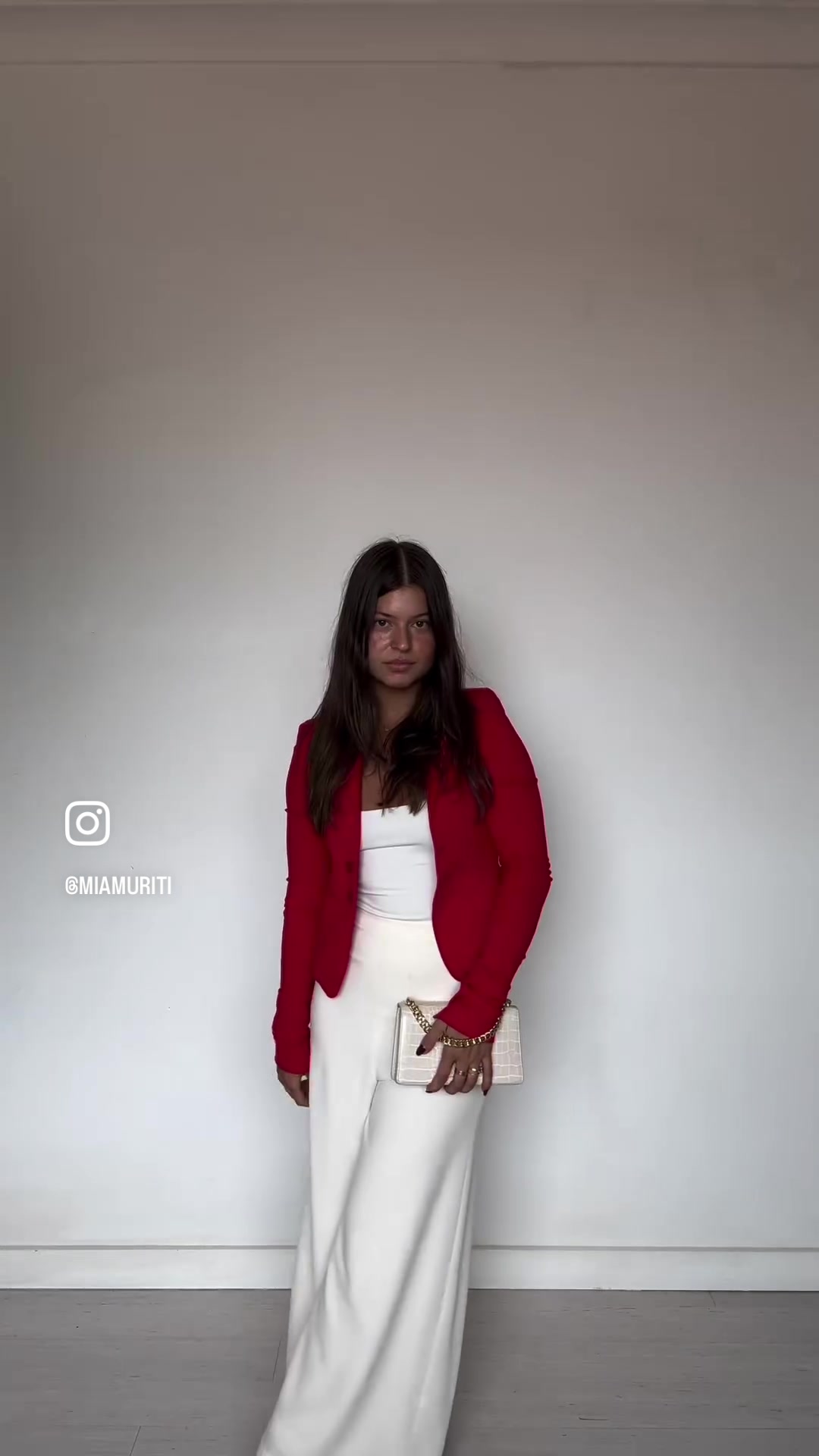 @Mia Muriti