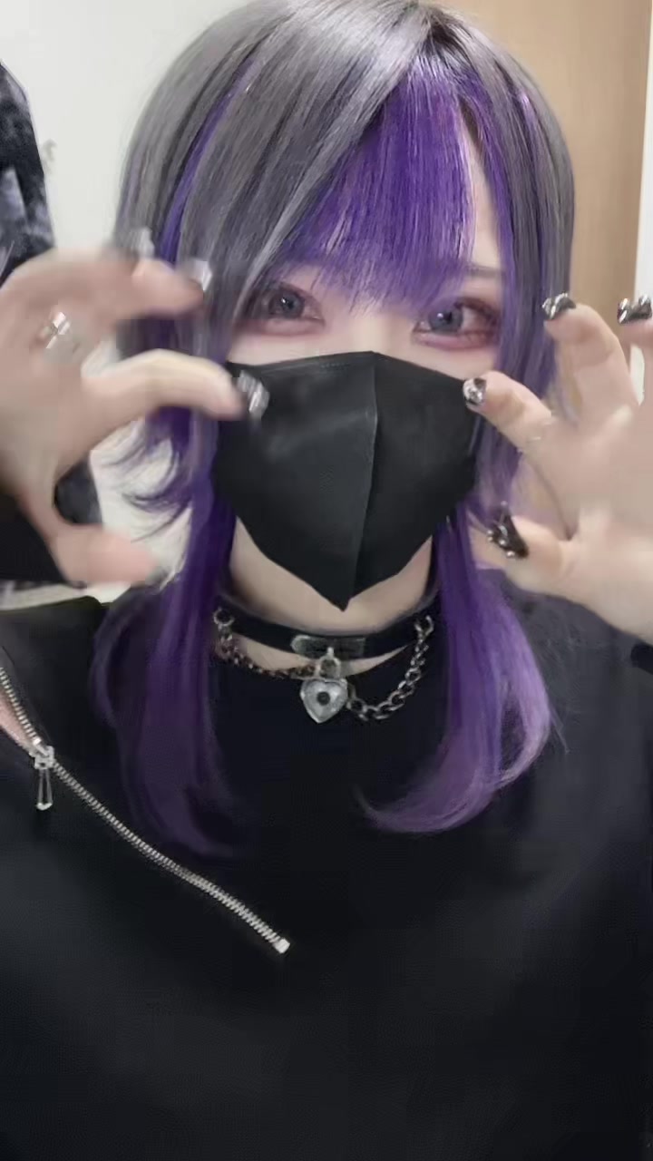 @😈