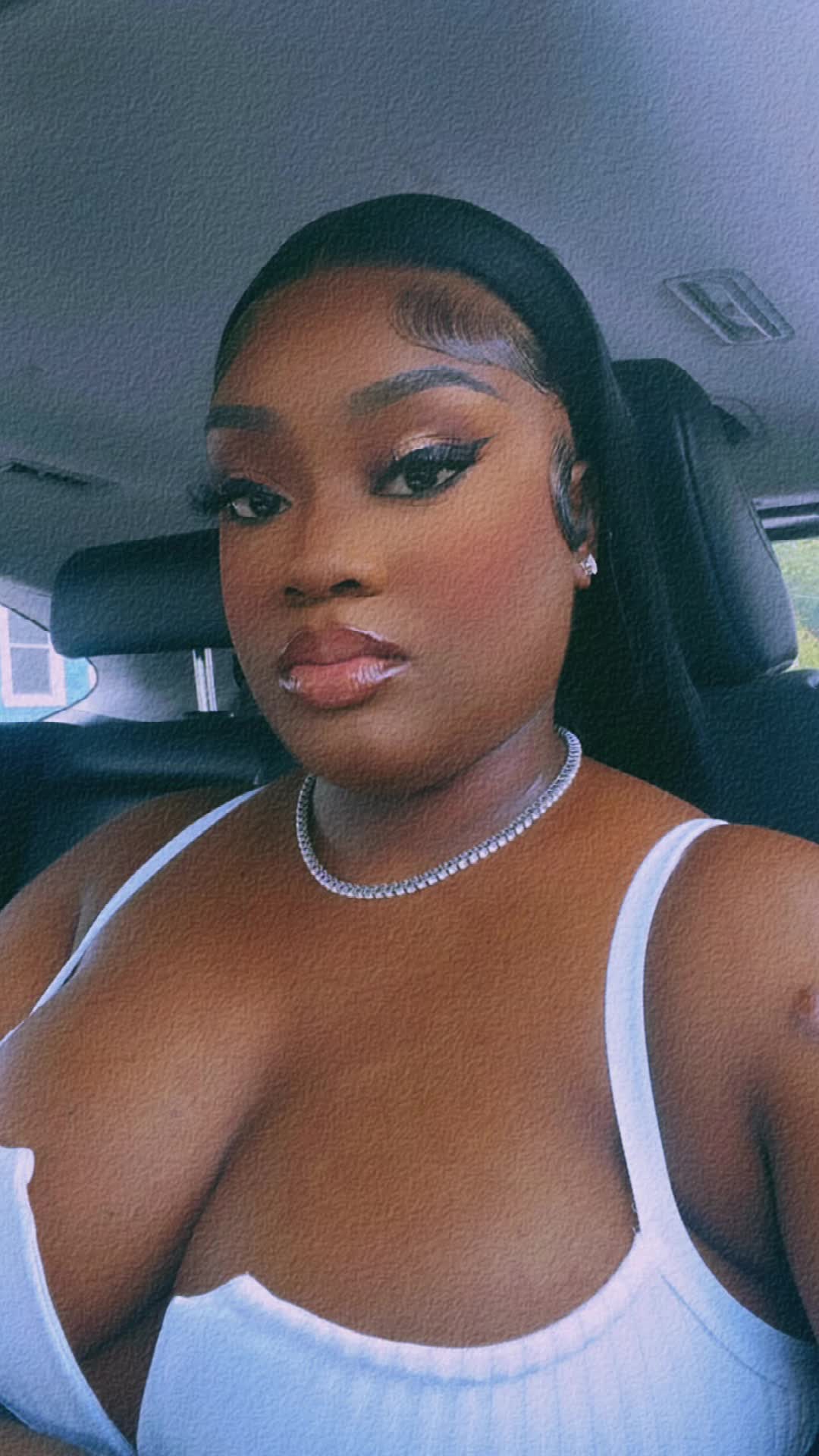 @✨Tee.✨