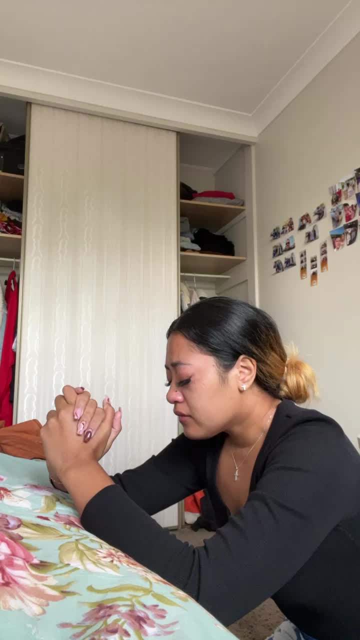 @Esther Vailepa