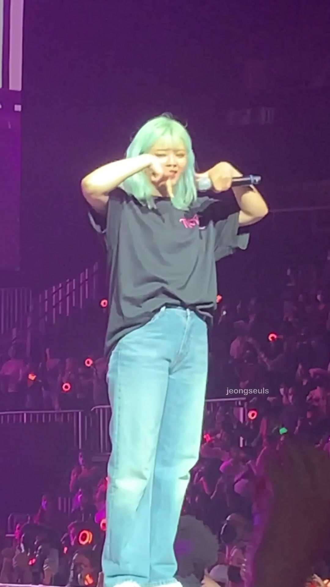 @jeongyeon and haseul vids