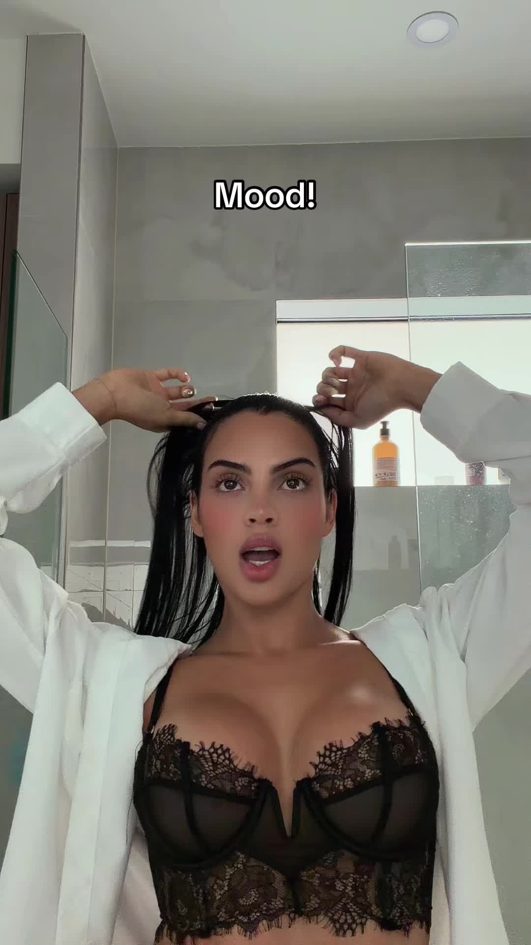 @Melii