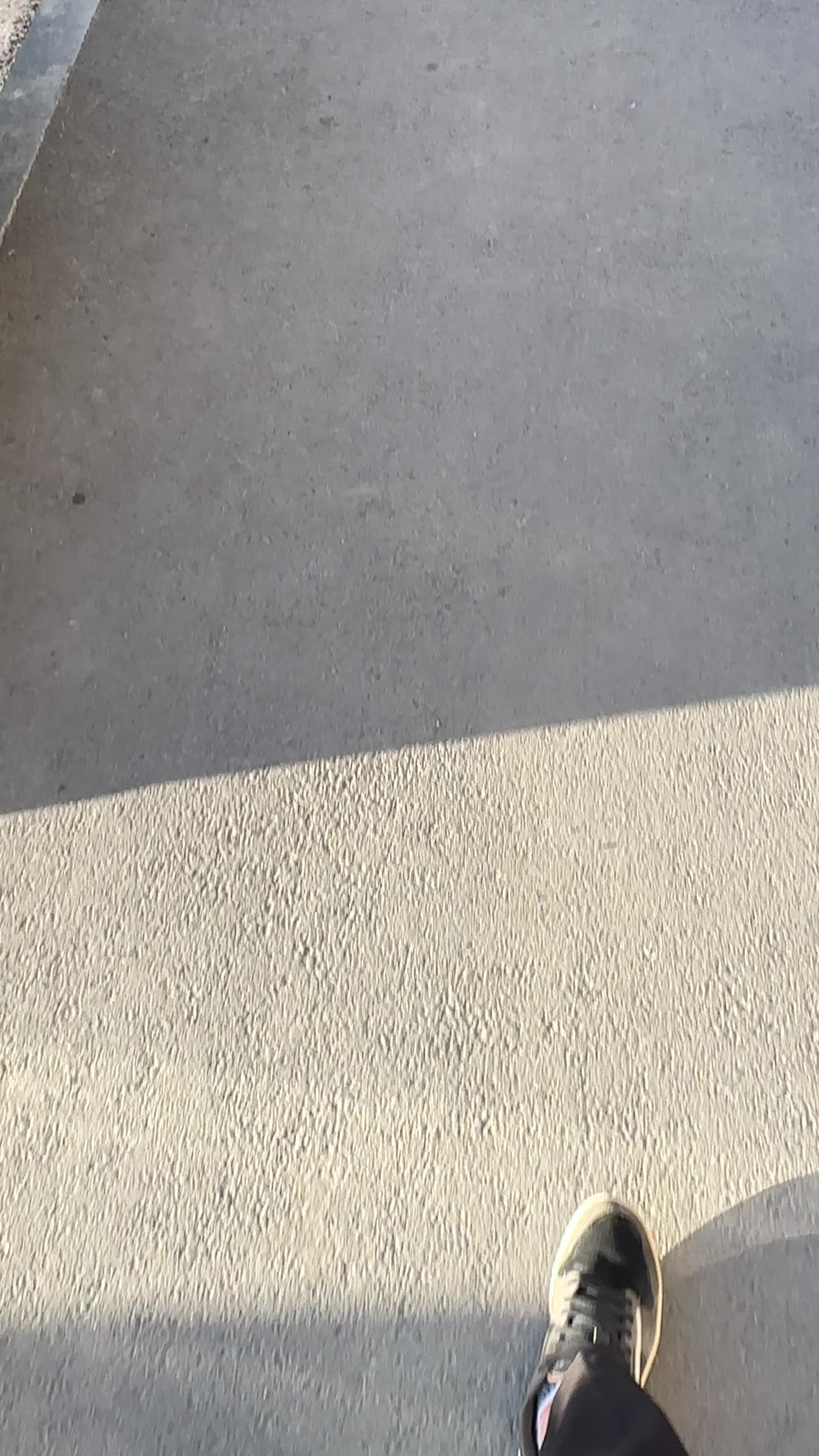 @Mxwar_10