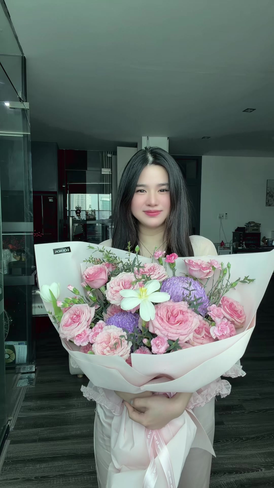 @Vy hư hư