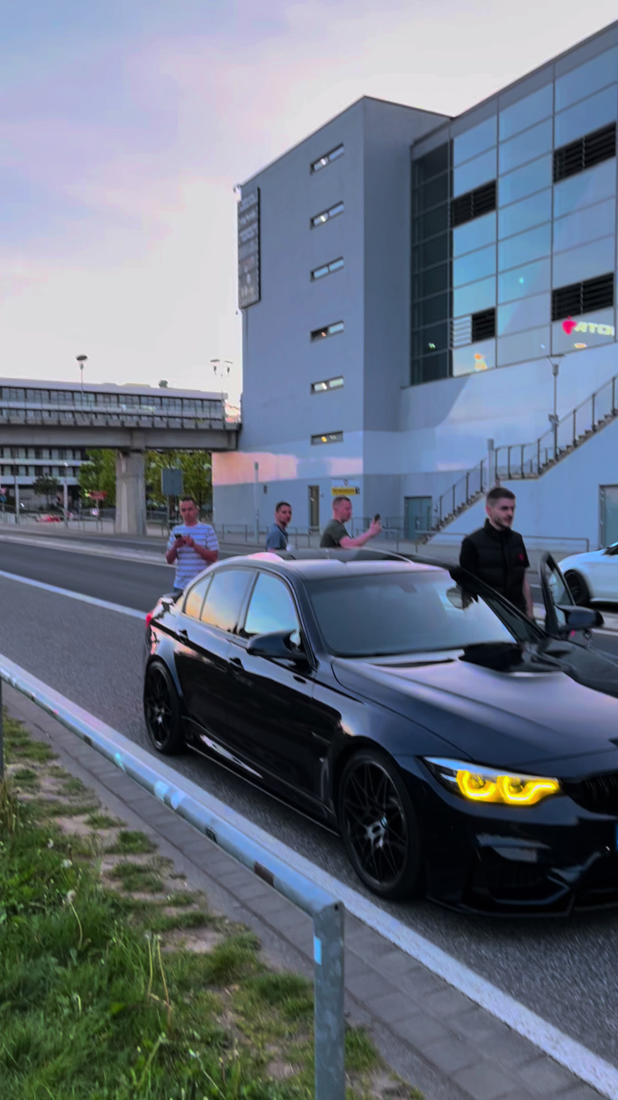 @worldwide.BMW