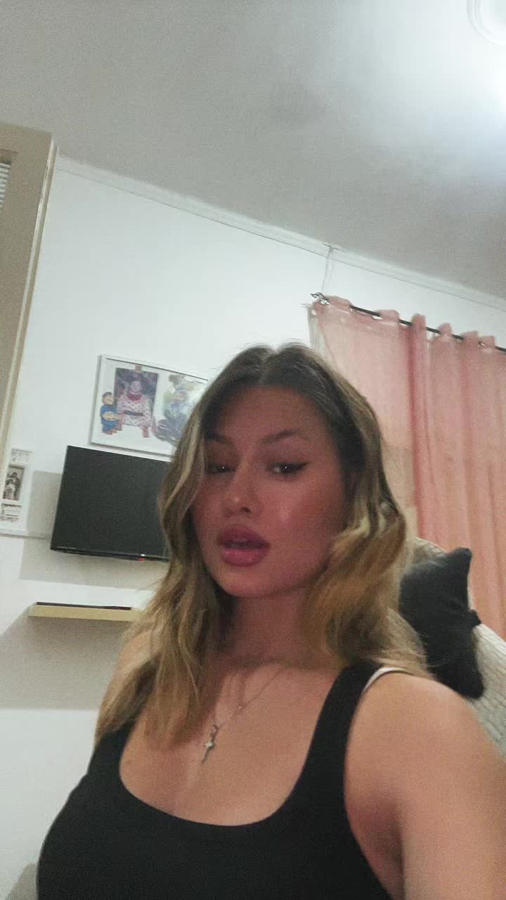@👸🏼