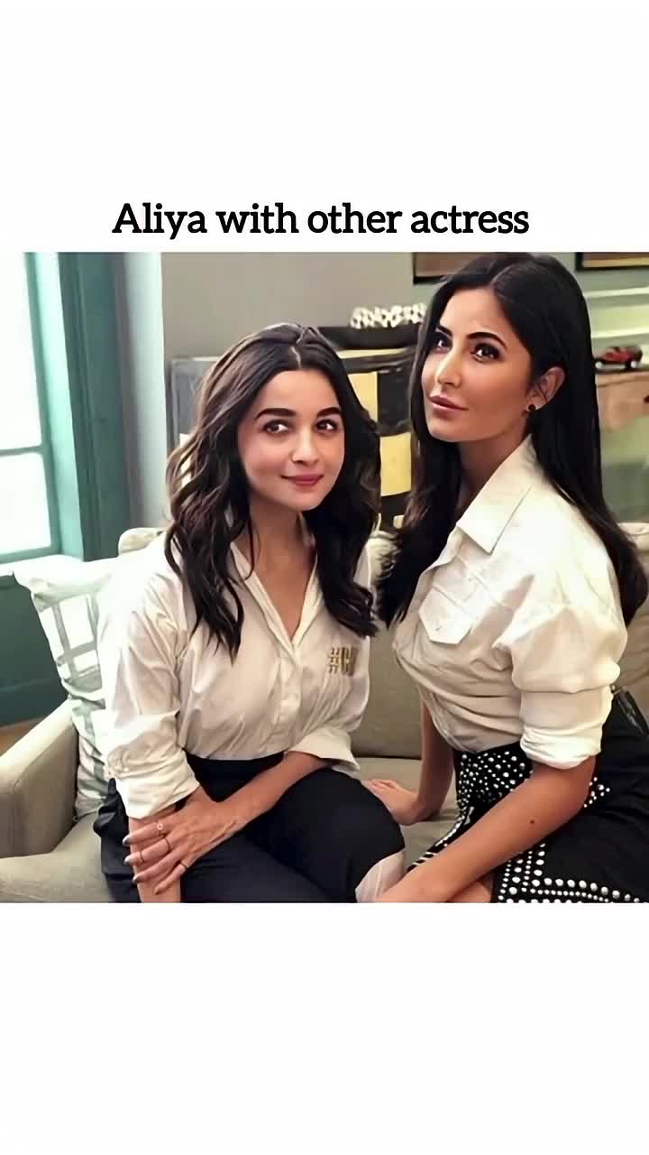 @𝐁𝐨𝐥𝐥𝐲𝐰𝐨𝐨𝐝𝐇𝐮𝐛 ❤️🔥