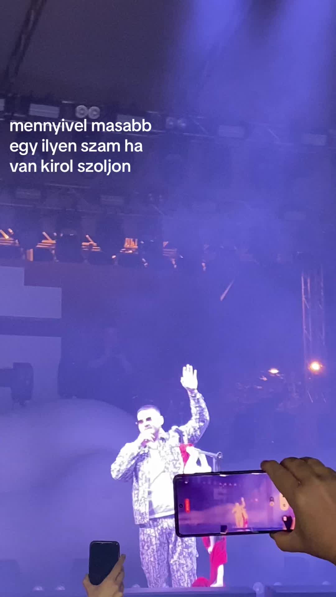 @zora_
