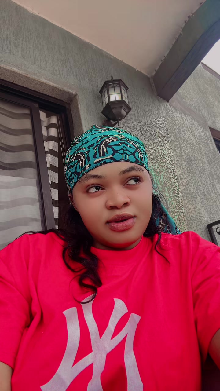 @Nadège Makaka