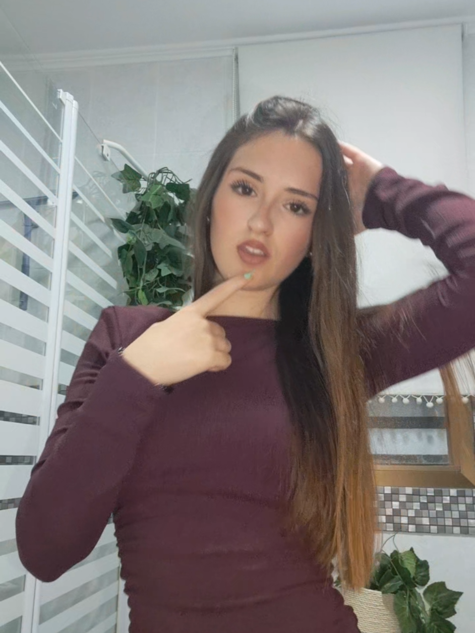 @Evelyn López