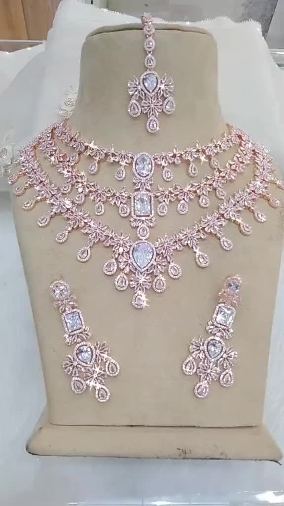 @user32660083254